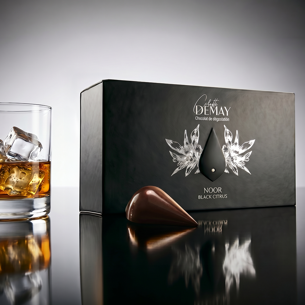 NOOR · Le Loomi du désert — coffret et whisky